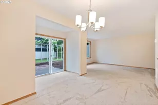 251 NE Village Squire Ave, Gresham, OR 97030 - Photo 11