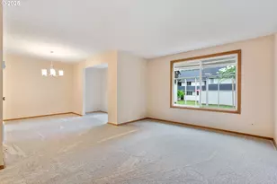 251 NE Village Squire Ave, Gresham, OR 97030 - Photo 7