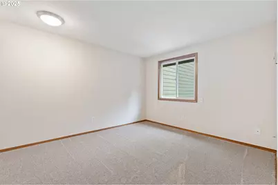 251 NE Village Squire Ave #15, Gresham, OR 97030 - Photo 29