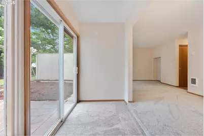 251 NE Village Squire Ave #15, Gresham, OR 97030 - Photo 13