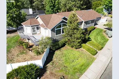 212 Wagon Wheel Dr, Grants Pass, OR 97527 - Photo 1