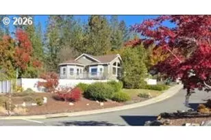 212 Wagon Wheel Dr, Grants Pass, OR 97527 - Photo 5