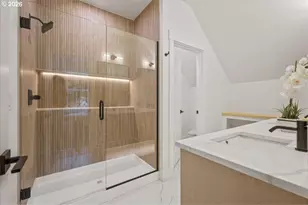 4234 SE Yamhill St, Portland, OR 97215 - Photo 13