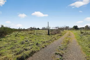 89953 Seales Rd, Warrenton, OR 97146 - Photo 7