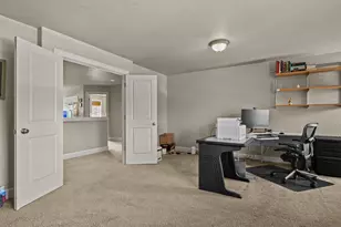 28571 SW Morningside Ave, Wilsonville, OR 97070 - Photo 35