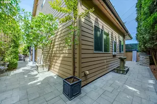 2073 Lake Wind Dr, Eugene, OR 97408 - Photo 29