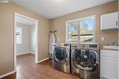 2577 Elysium Ave, Eugene, OR 97401 - Photo 23