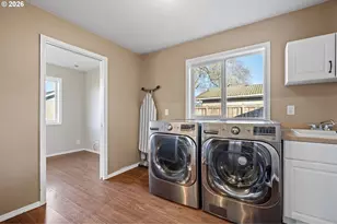 2577 Elysium Ave, Eugene, OR 97401 - Photo 23