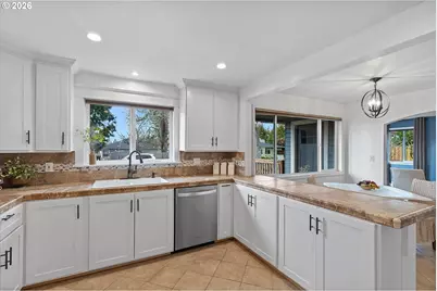 900 N Williams St, Newberg, OR 97132 - Photo 15