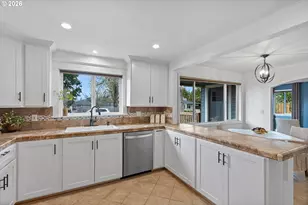 900 N Williams St, Newberg, OR 97132 - Photo 15