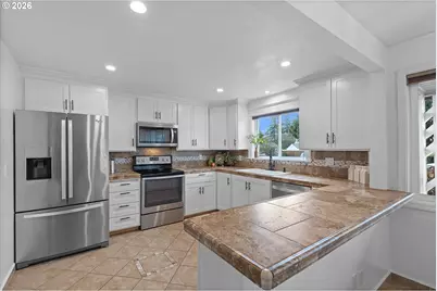 900 N Williams St, Newberg, OR 97132 - Photo 13