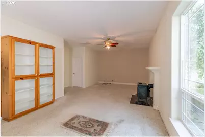 4374 Log Dr, Salem, OR 97305 - Photo 17