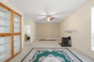 4374 Log Dr, Salem, OR 97305 - Photo 11