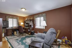 4374 Log Dr, Salem, OR 97305 - Photo 37