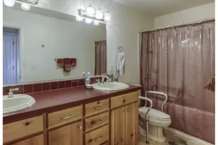 4374 Log Dr, Salem, OR 97305 - Photo 37