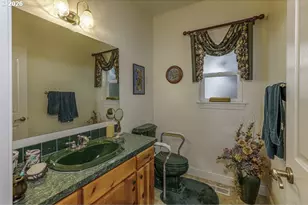 4374 Log Dr, Salem, OR 97305 - Photo 31