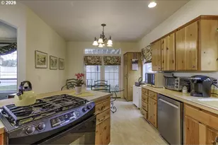 4374 Log Dr, Salem, OR 97305 - Photo 21