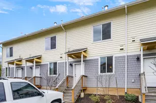 10829 E Burnside St, Portland, OR 97216 - Photo 19