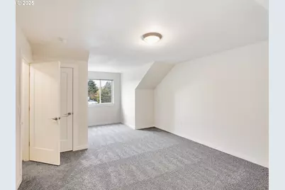 10829 E Burnside St, Portland, OR 97216 - Photo 17