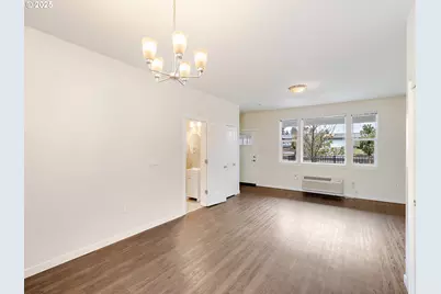 10829 E Burnside St, Portland, OR 97216 - Photo 21