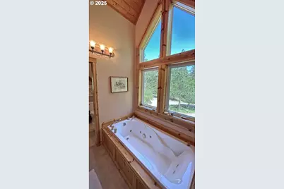 63677 Woodland Ln, Joseph, OR 97846 - Photo 27