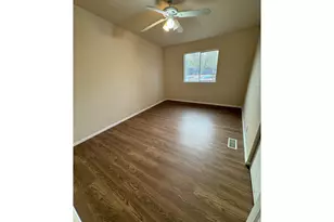 243 Owyhee Ln, Roseburg, OR 97471 - Photo 17