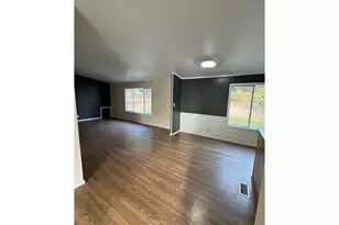 243 Owyhee Ln, Roseburg, OR 97471 - Photo 5