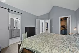 8020 SW Gearhart Dr, Beaverton, OR 97007 - Photo 31