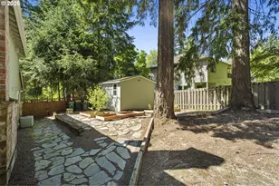 8020 SW Gearhart Dr, Beaverton, OR 97007 - Photo 39