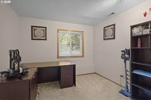 8020 SW Gearhart Dr, Beaverton, OR 97007 - Photo 21