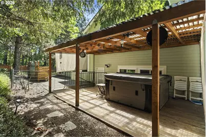 8020 SW Gearhart Dr, Beaverton, OR 97007 - Photo 37