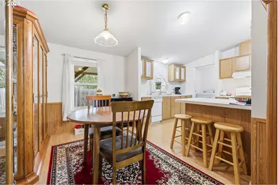 4074 NE Vernon St, Salem, OR 97305 - Photo 13