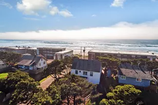 602 N Pacific St, Rockaway Beach, OR 97136 - Photo 3