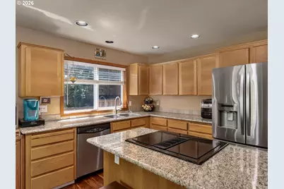 18419 SW Kelly View Loop, Beaverton, OR 97007 - Photo 9
