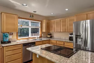 18419 SW Kelly View Loop, Beaverton, OR 97007 - Photo 9