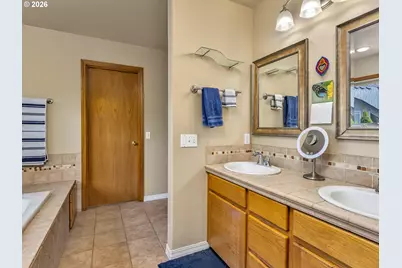18419 SW Kelly View Loop, Beaverton, OR 97007 - Photo 23