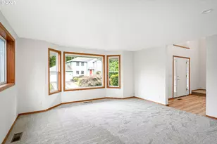 5561 Springwood Ave, Salem, OR 97306 - Photo 7