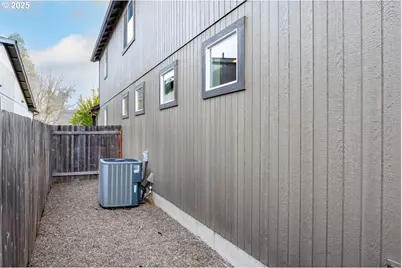 1164 Veronica Ln, Eugene, OR 97404 - Photo 45