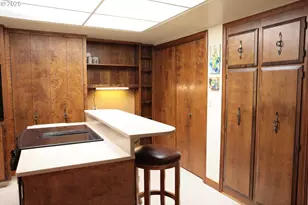 1110 NW Springwood Ln, McMinnville, OR 97128 - Photo 9