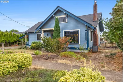 633 SE Ash St, Dallas, OR 97338 - Photo 1