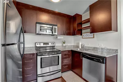 255 SW Harrison St #17F, Portland, OR 97201 - Photo 7