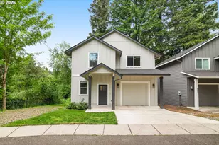 939 SE Roberts Ave, Gresham, OR 97080 - Photo 1