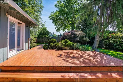 808 SE 156th Pl, Portland, OR 97233 - Photo 23