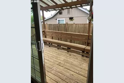 645 S 14th St, Cottage Grove, OR 97424 - Photo 19
