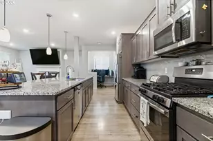 476 SW 15th Ave, Canby, OR 97013 - Photo 11