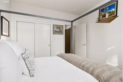 19504 SW Century Dr, Bend, OR 97702 - Photo 35