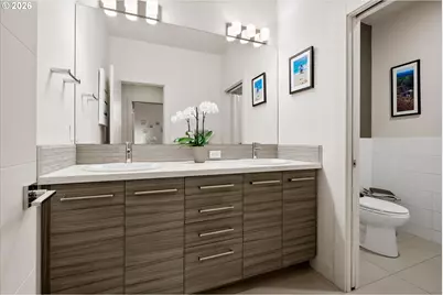 19504 SW Century Dr, Bend, OR 97702 - Photo 39