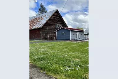 501 S Park St, Carlton, OR 97111 - Photo 29