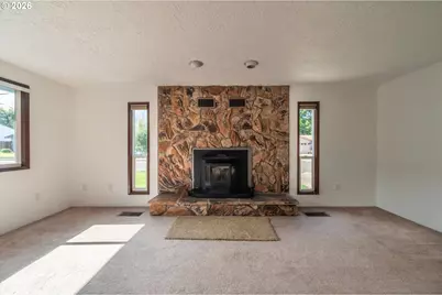 445 Camellia Ct, Reedsport, OR 97467 - Photo 9