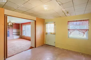 14180 SW 103rd Ave, Tigard, OR 97224 - Photo 9